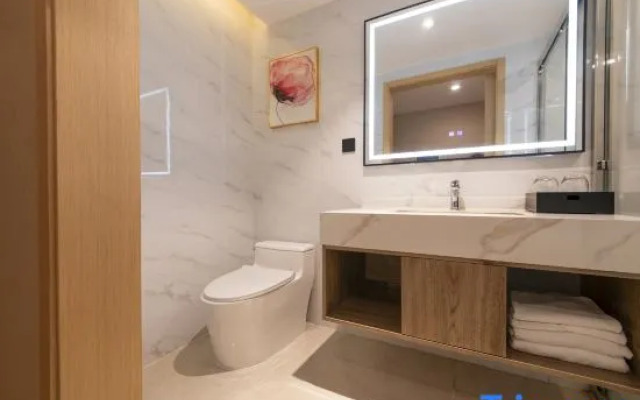 Qiuguo Hotel X(Guangzhou Baiyun International Airport T1 Branch)