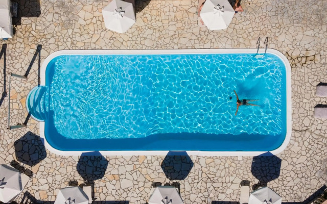 Aurora Beach Hotel