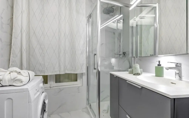 Charming 1BR in Saint-Germain Sleeps 4