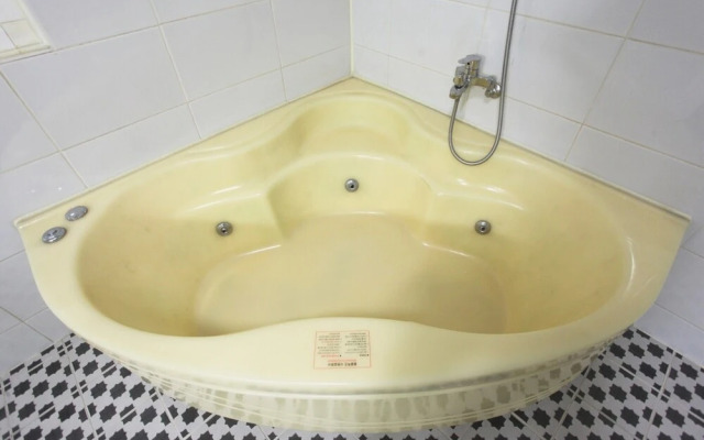 Cheonan EL Hotel