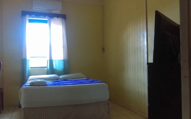 Don Santiago Guesthouse Downtown