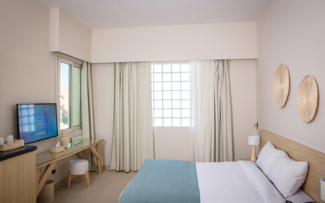 Redcon Suites