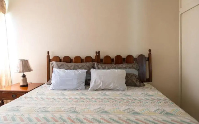 Deluxe Turtle Towers Apartments