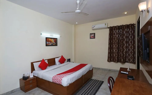 OYO Rooms Cyber Park II