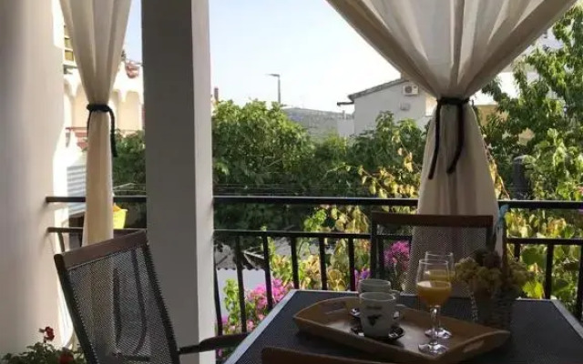 Apartman sa lođom 2+2