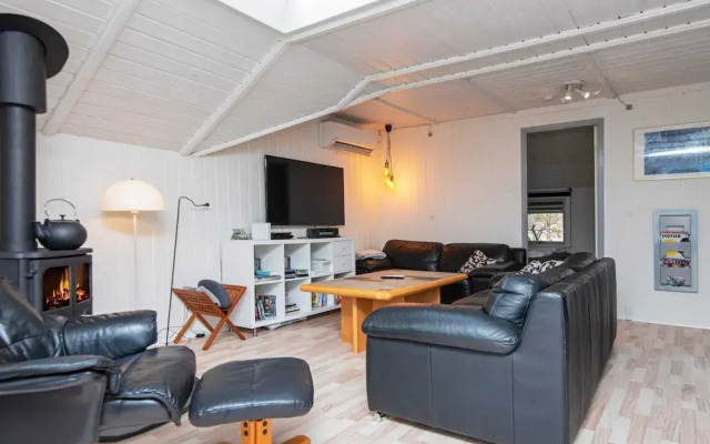 6 Person Holiday Home in Ebeltoft-by Traum