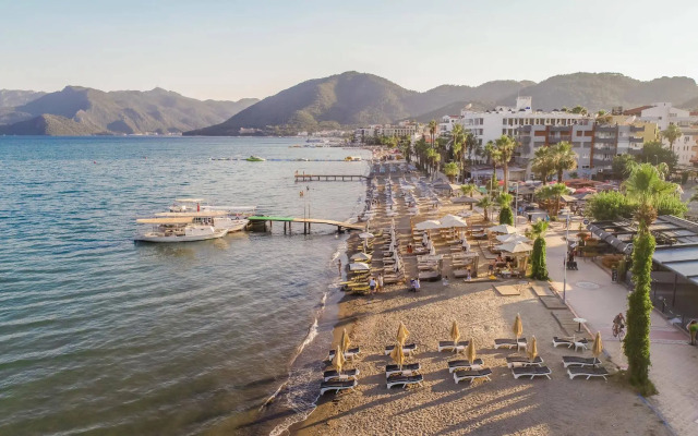 Premier Nergis Beach