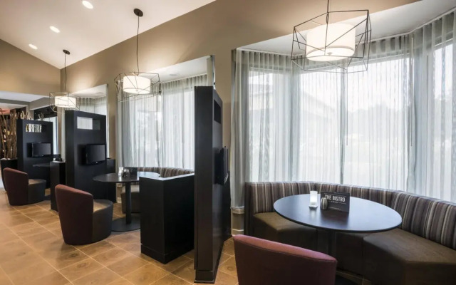 Courtyard by Marriott Chicago O'Hare