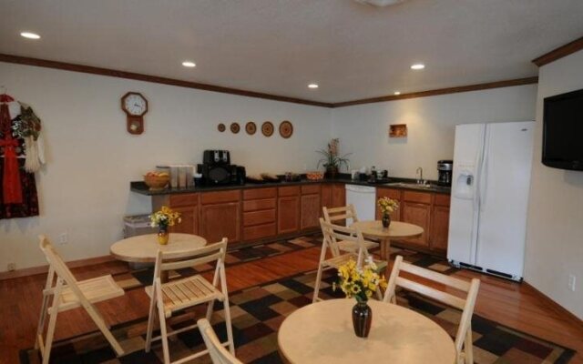 Legacy Inn & RV Park