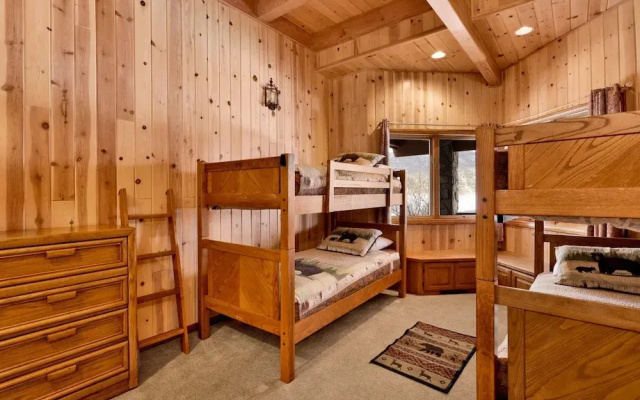 Bear Lake Lodge #2547