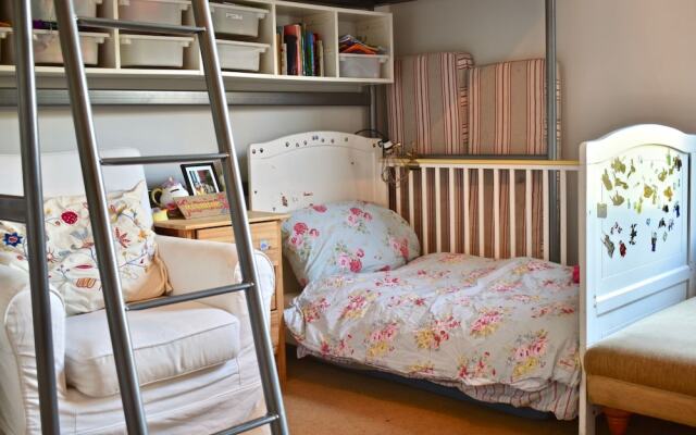 4 Bedroom Family Home Near Ranelagh