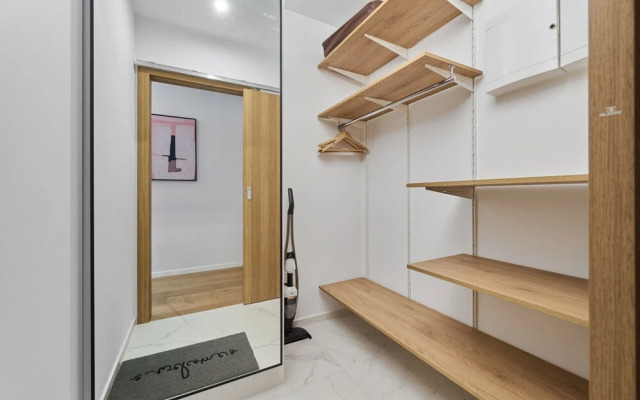 Walo?ska 16 by Renters Prestige