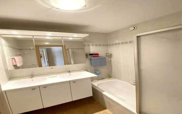 Apartment in Middelkerke With Sea View
