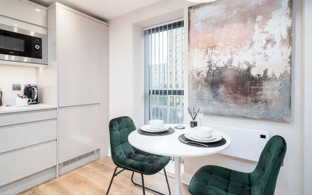 Charm of Leeds in With A Stylish Getaway