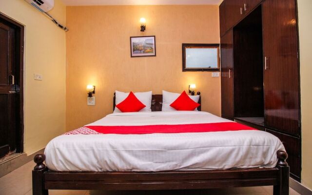 OYO Flagship 22531 C Scheme Ashok Nagar