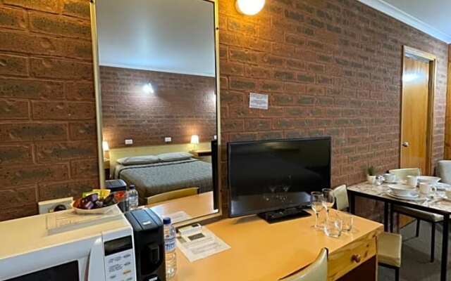 Country Roads Motor Inn Narrandera