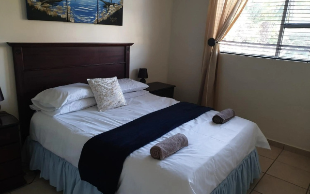 Uvongo Lucian Blue Flag Beach Apartment