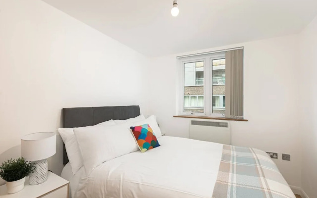 Skyvillion - Spacious 2bed W Balcony In Barnet