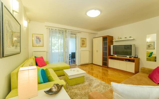 Apartments Lavizatic