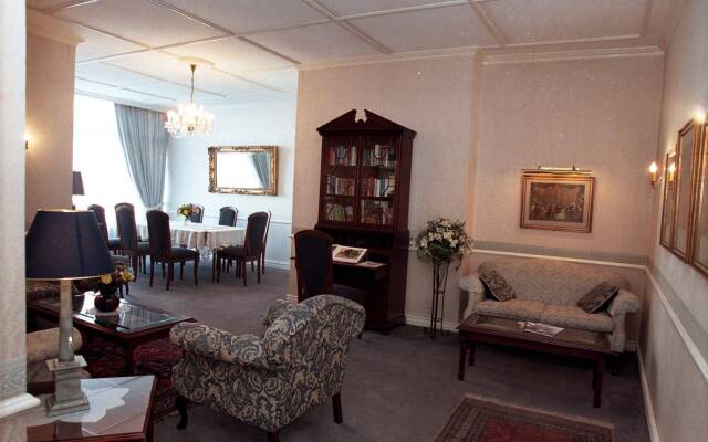 Hansa Hotel
