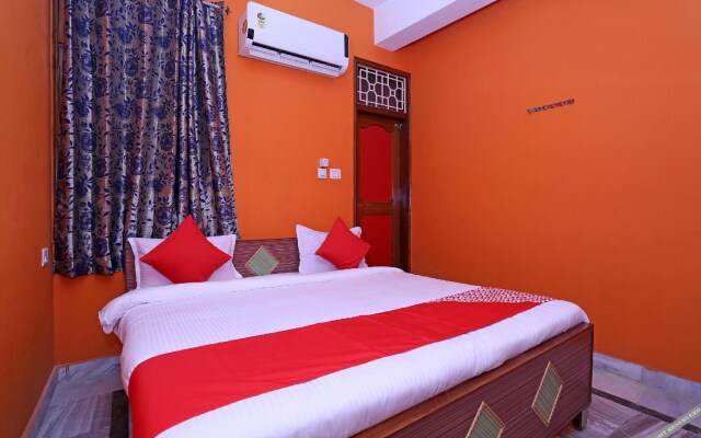 OYO 12133 Hotel Shanti