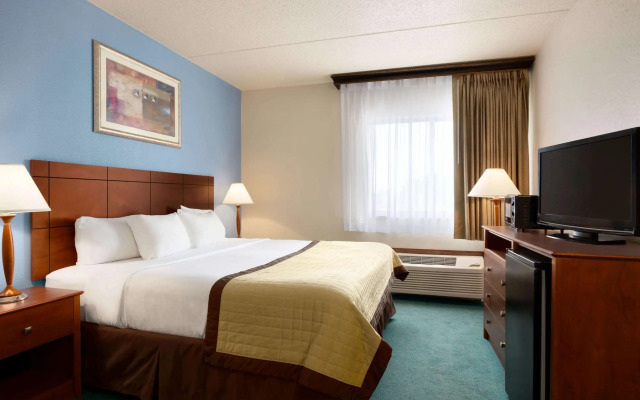 Ramada by Wyndham Fargo