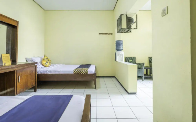 Hotel Priangan by OYO Rooms