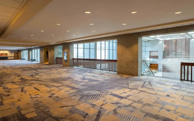 Hyatt Regency Crown Center