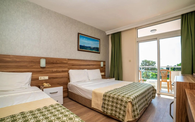 Transatlantik Beach Hotel