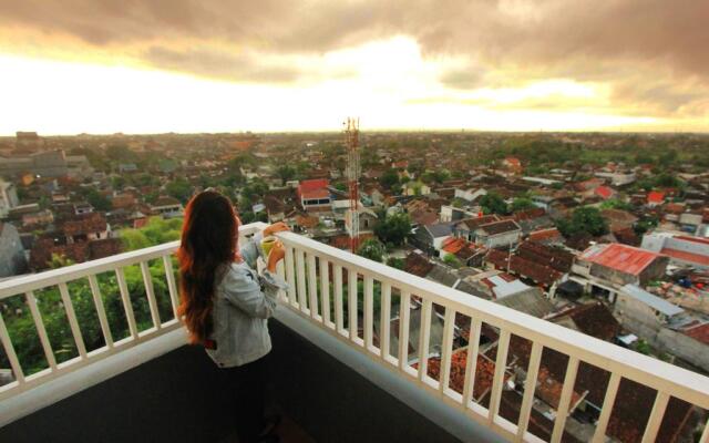 Uniq Hotel Yogyakarta