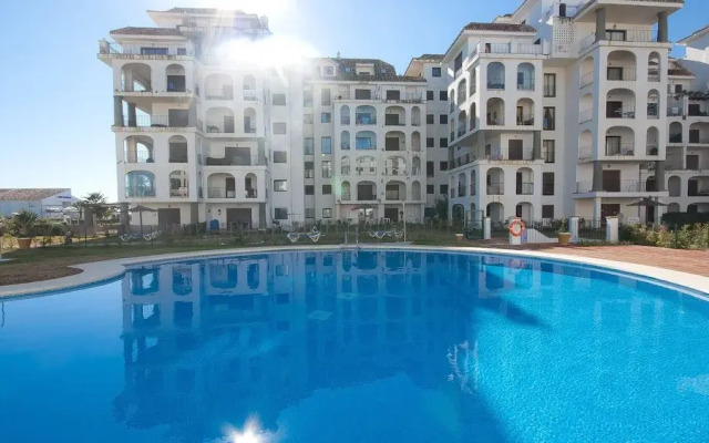 Lovely 2-bed Apartment in Marina de la Duquesa
