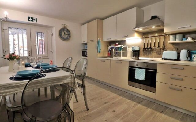 House Stone House Mia Casa