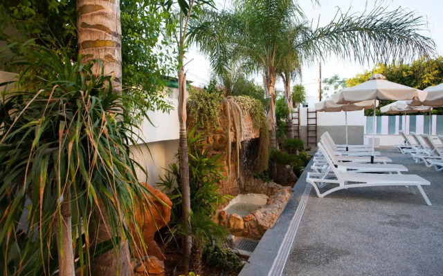 Pefkos Hotel