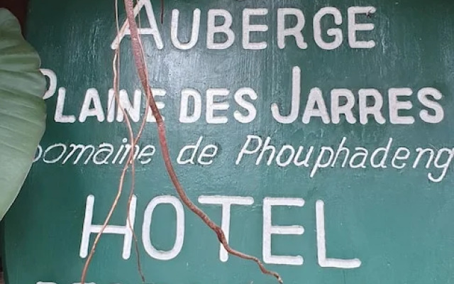 Phouphadeng Hotel - Auberge de la Plain des Jarres