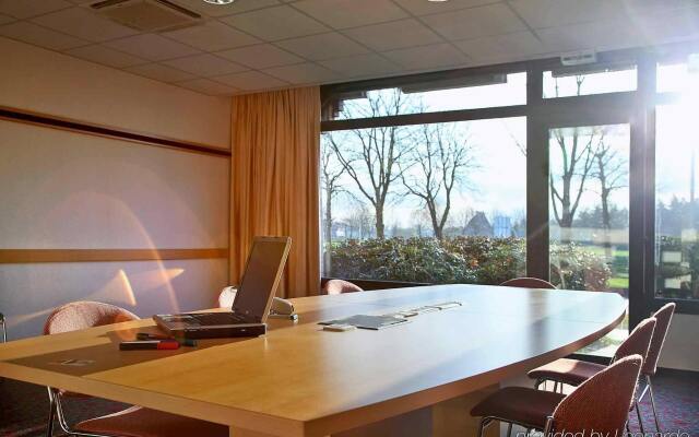 Ibis Evry-Courcouronnes