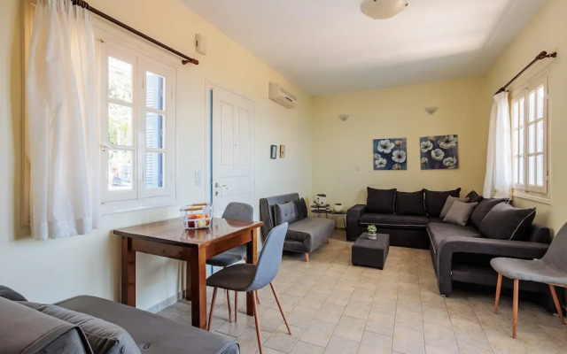 Seaview Getaway With Pool Panoramic Views