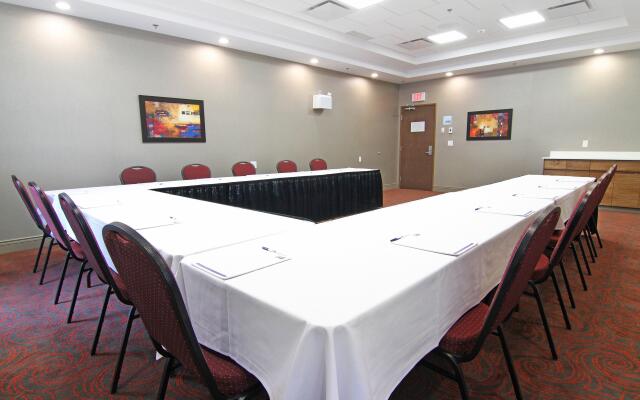 Holiday Inn Express & Suites Calgary NW - University Area, an IHG Hotel