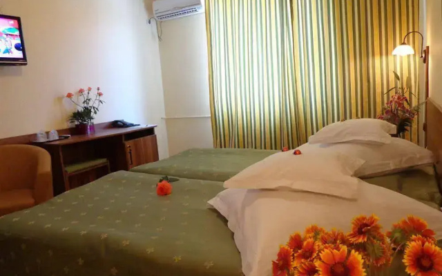 Hotel Lyra