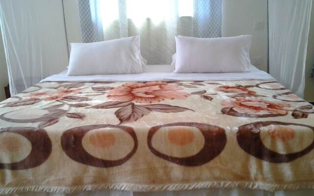 Flamingo Safari Lodge