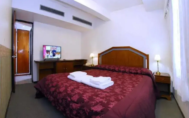 Art Deco Hotel And Suites