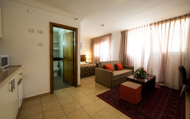 Ramon Suites Hotel