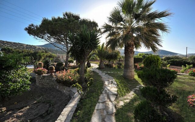 Villa Gustosa Luxury Villa on Faragas Beach