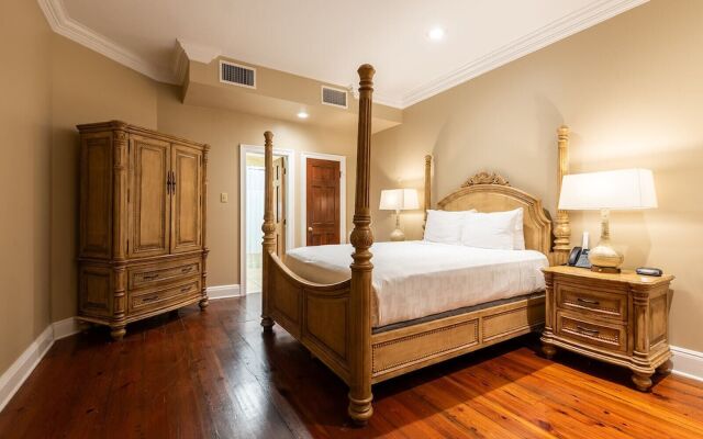 The Manor on St. Philip