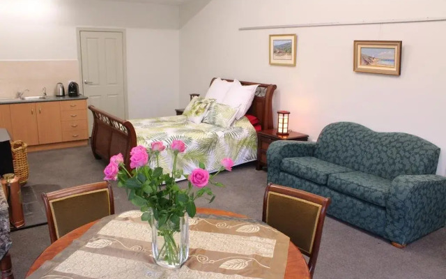 Woodend Old School House