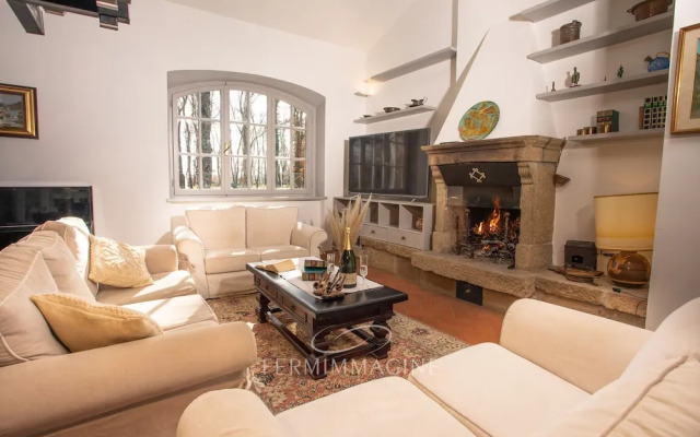 Charmy Country House