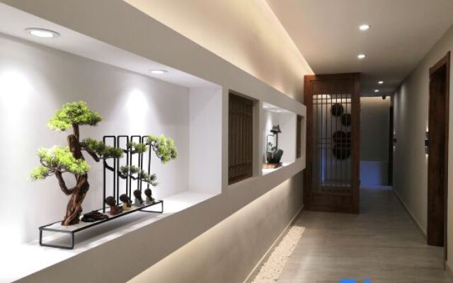 Yishan Jiushe Hostel