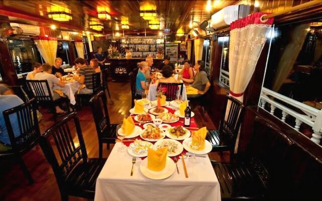 Halong Bay Aloha Cruises