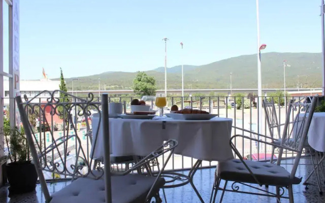 Hotel Puerta de España