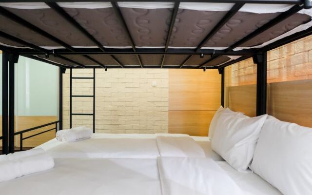 Spacious 1BR for 5 Pax at Maple Park Apartment