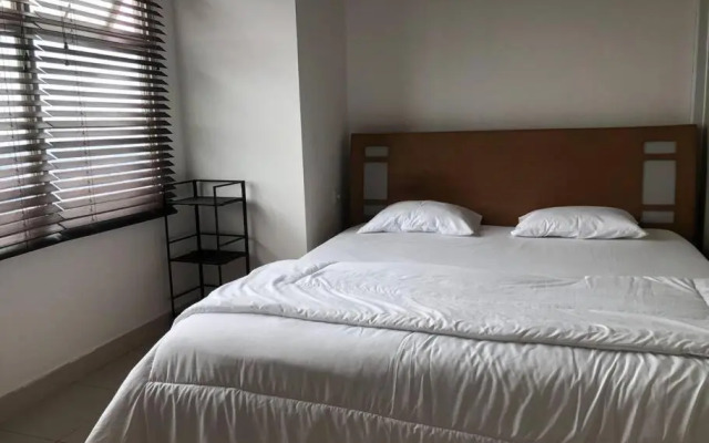 lovely 1 bedroom apartment the bellezza permata